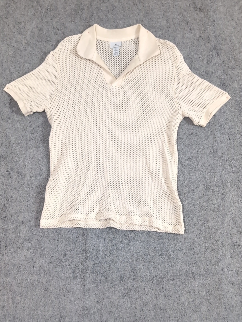 H&M  Regular Fit Crochet-Look Polo Shirt in Cream Size Medium
